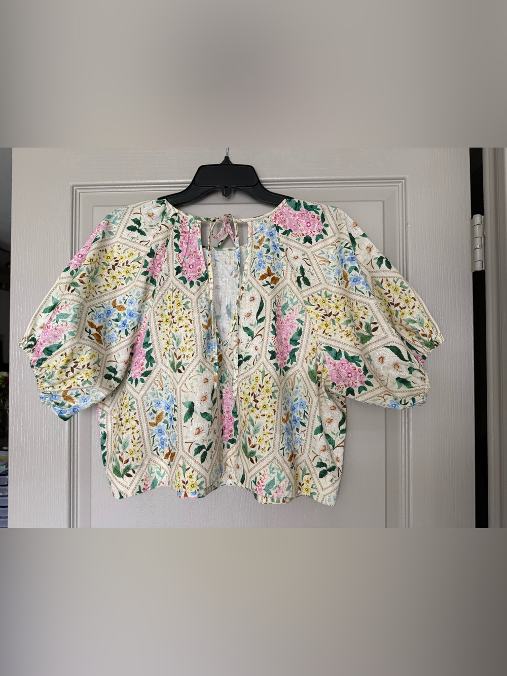 NEW HUNTER BELL Claudia top in floral multicolor  tile Large - Picture 8 of 11